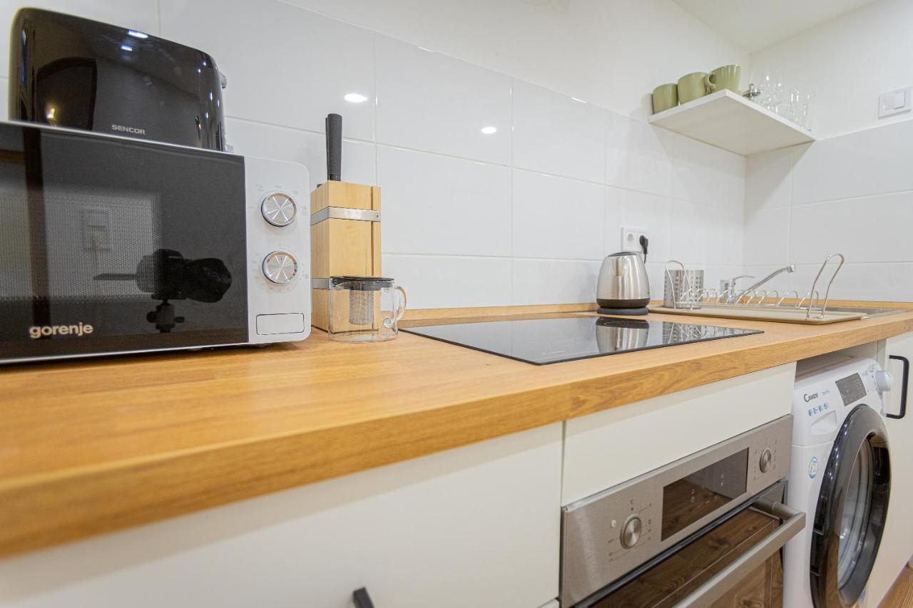 2 Bedroom Apartment In The Dob Street, Emerald Budapeszt Zewnętrze zdjęcie