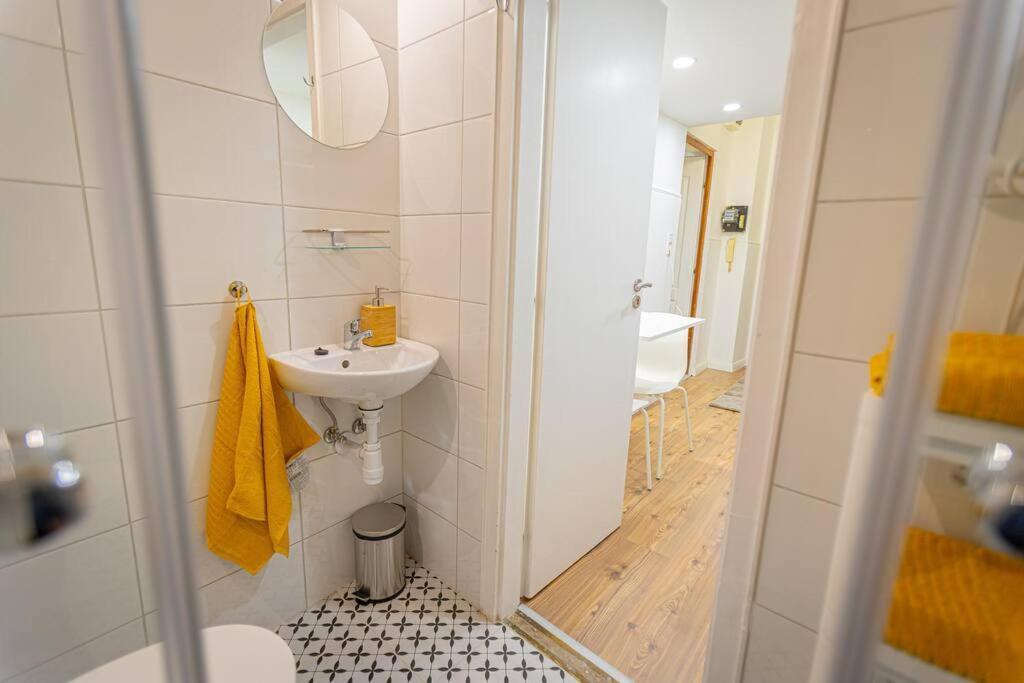 2 Bedroom Apartment In The Dob Street, Emerald Budapeszt Zewnętrze zdjęcie