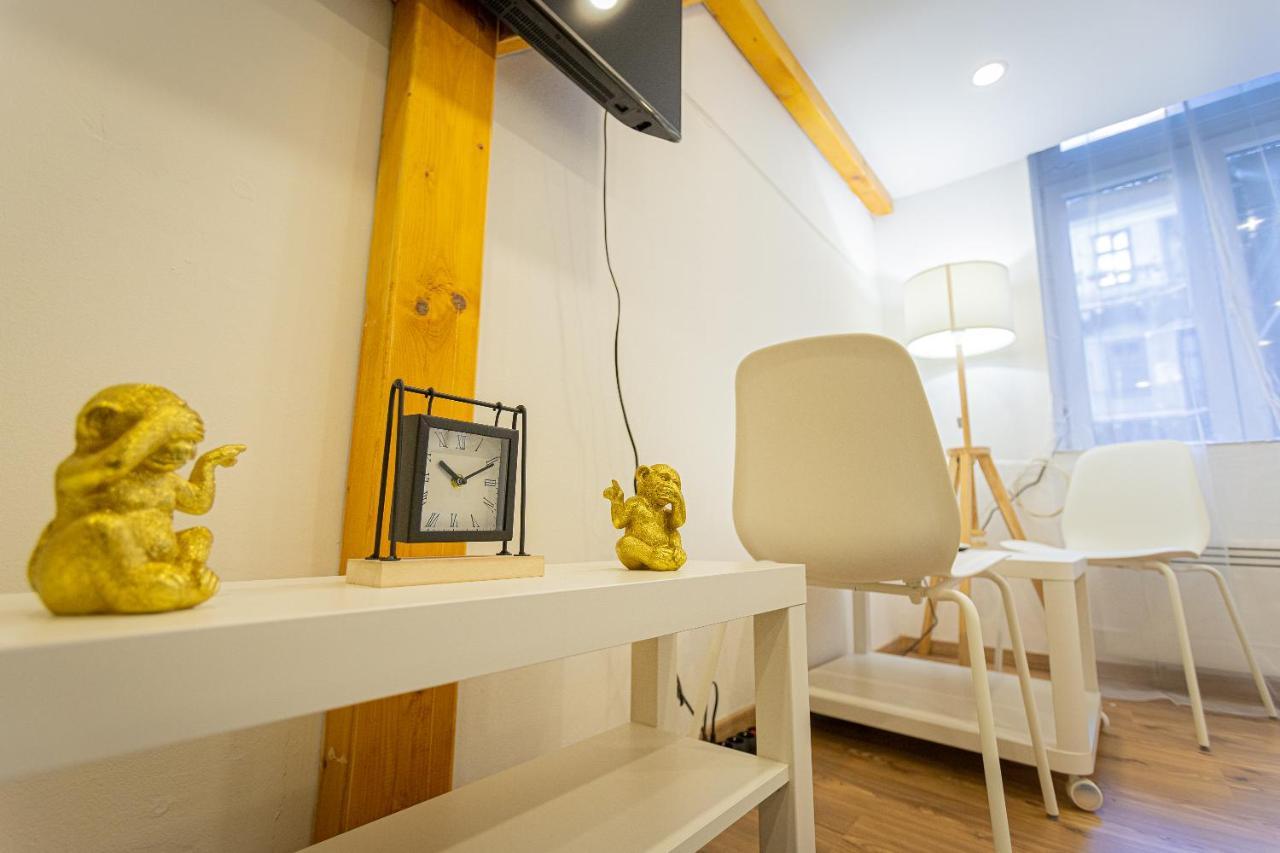 2 Bedroom Apartment In The Dob Street, Emerald Budapeszt Zewnętrze zdjęcie