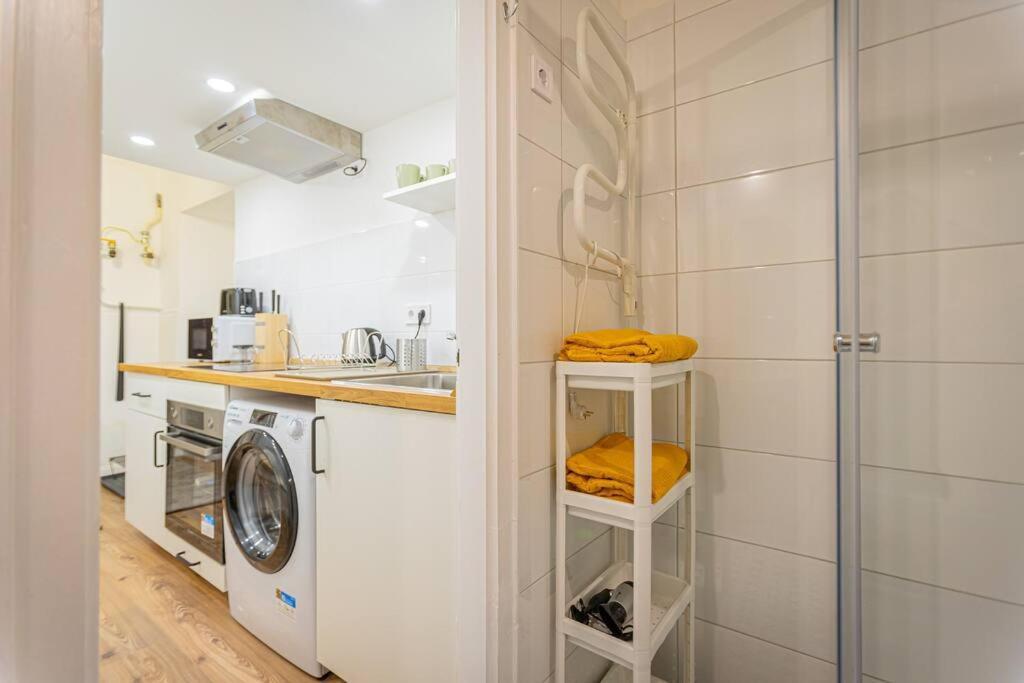 2 Bedroom Apartment In The Dob Street, Emerald Budapeszt Zewnętrze zdjęcie