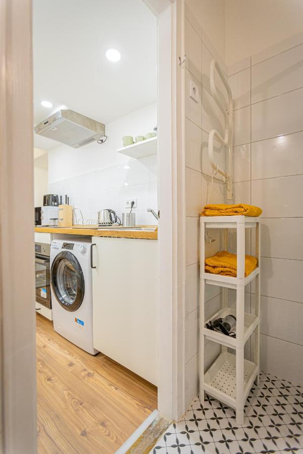 2 Bedroom Apartment In The Dob Street, Emerald Budapeszt Zewnętrze zdjęcie